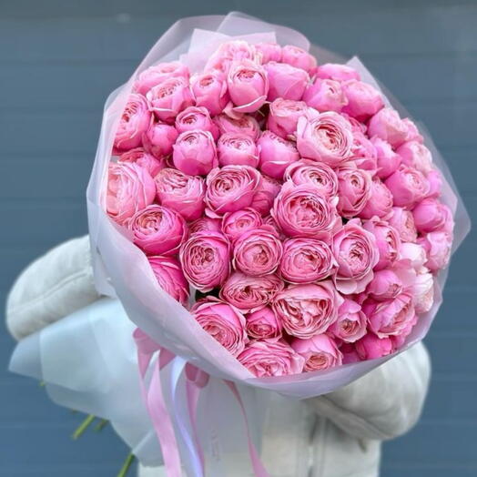 Букет из 17 веток розы сорта Сильва Пинк