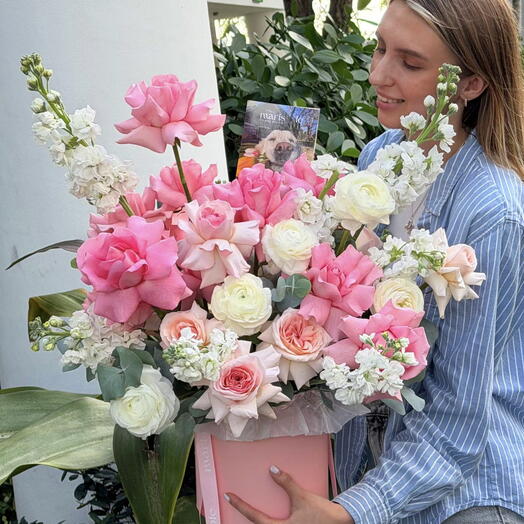 Royal Garden Box - Garden Roses, French Roses, Ranunculus, Stock, Eucalyptus