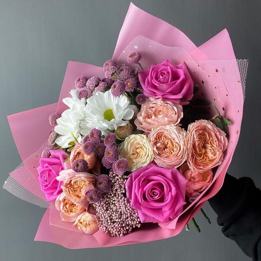 Cream Pinky with peony roses and mams buttons