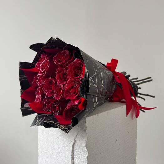 Red sparkly roses 13pcs
