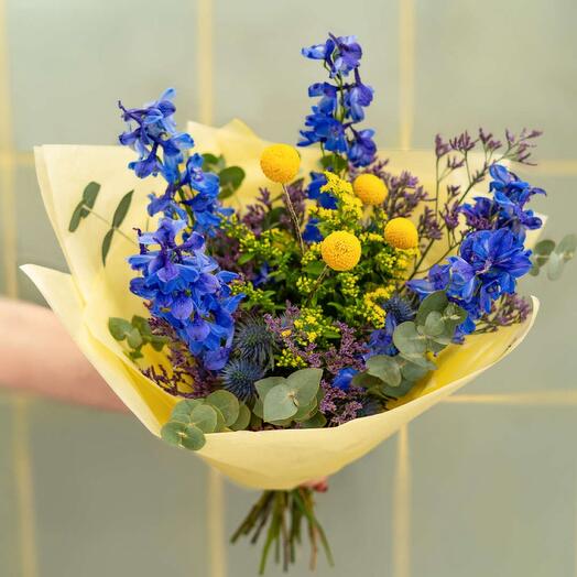 Lucni kytice s delfiniem