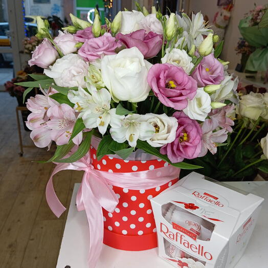 Flowerbox z cukierkami Rafaello