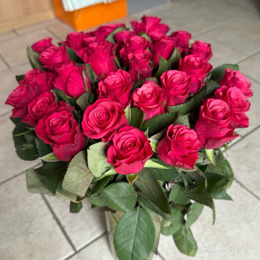 Mazzetto di 31 rose, pezzo