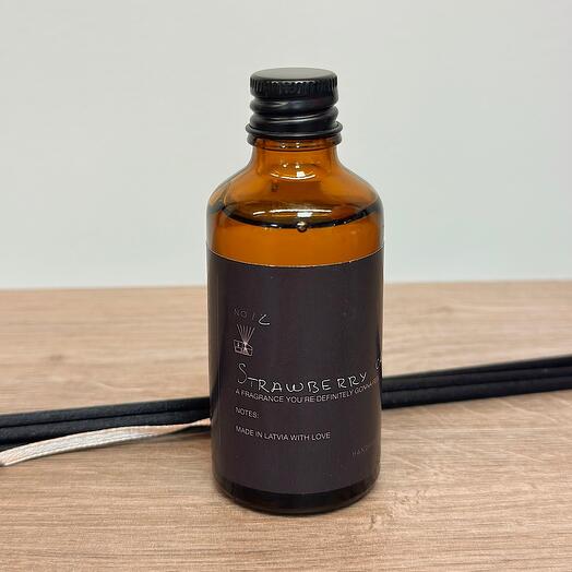 Home fragrance diffuser «Strawberry cake»