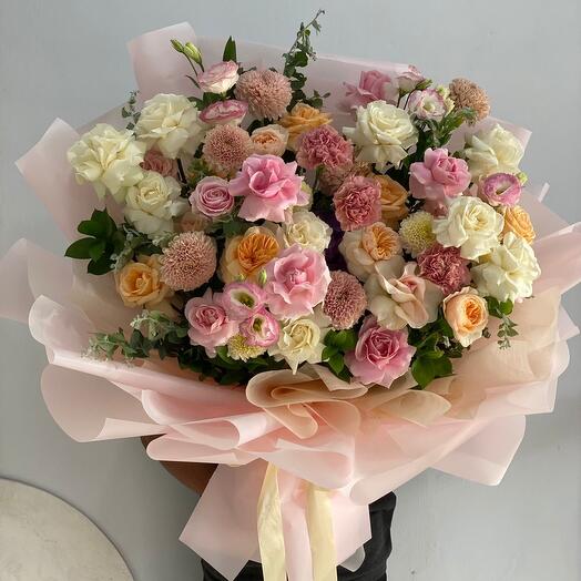 Extra size + pink white hand