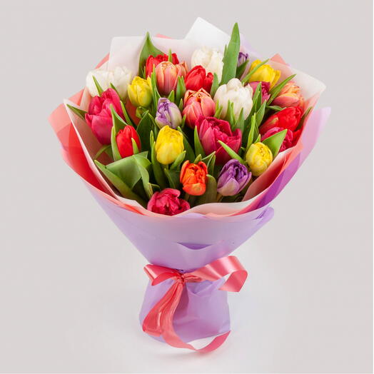 A bouquet of 25 tulips