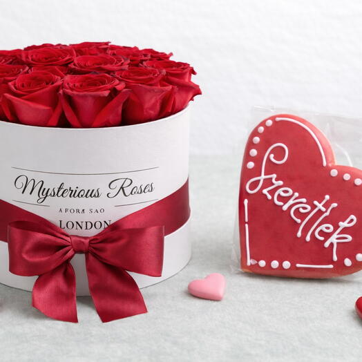 20-Stem Rose Box with I Love You Handmade Gingerbread Heart