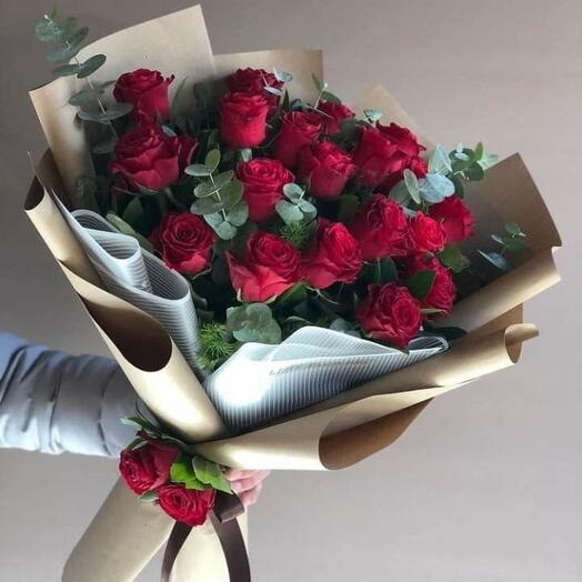 18 Rosas rojas tipo coreano