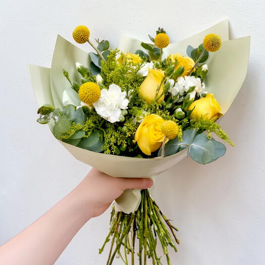 Ramo Promesa Amarilla | Rosa Amarilla, Clavelina Blanca y Craspedia