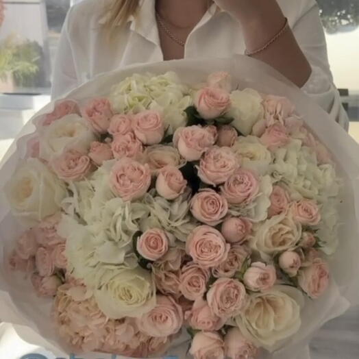 Pink White Bouquet - size L