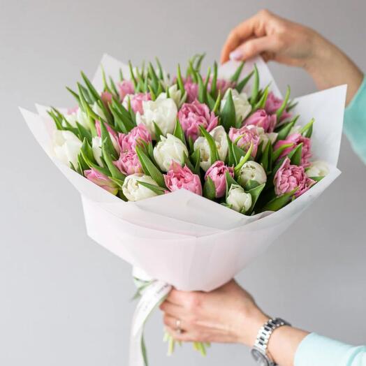 Қос гүлді тюльпан шоқысы