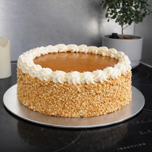 🍮 Caramel Dream Cake