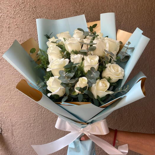 Flores en el cielo rosas blancas