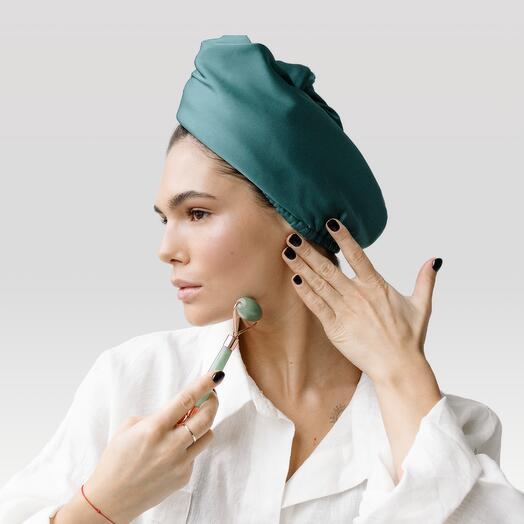 Sierra Madre - Hair-drying turban with mulberry silk and microfiber - A gift she never received before