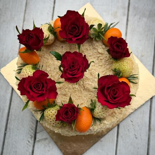 Napoleon z kremem maślanym i różami