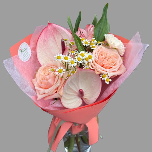 Bukiet dnia z rożą i anturium