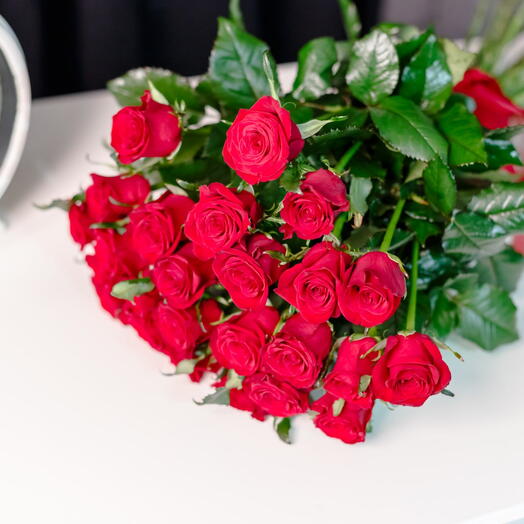 25 Красные розы