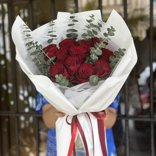 Beautiful red sun rose bouqet