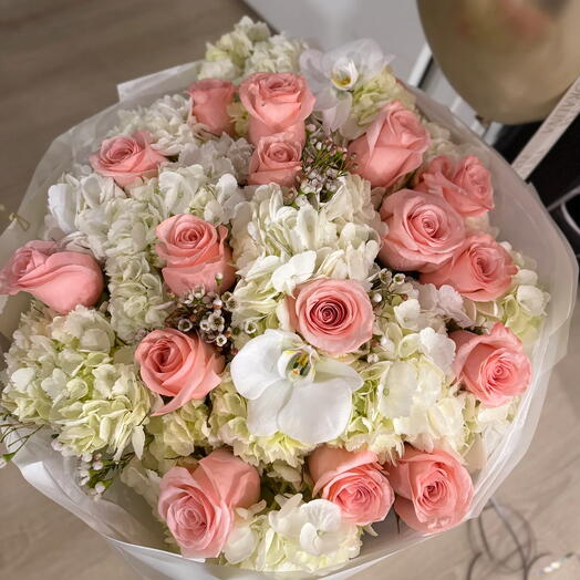 Luxury Bouquet – Roses, Orchids   Hydrangeas