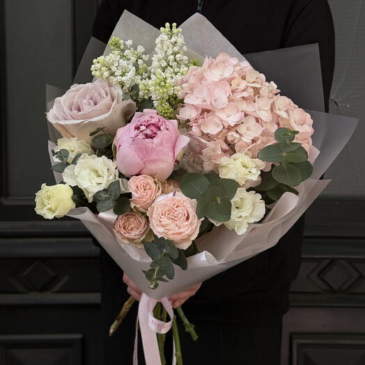 Hydrangea, Paeonia, Spray Roses (small)