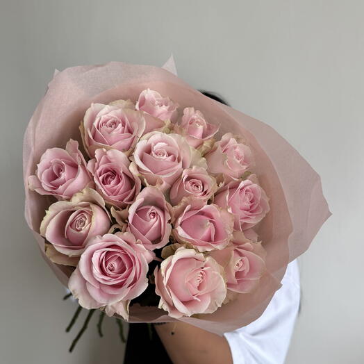 15 Pink Roses