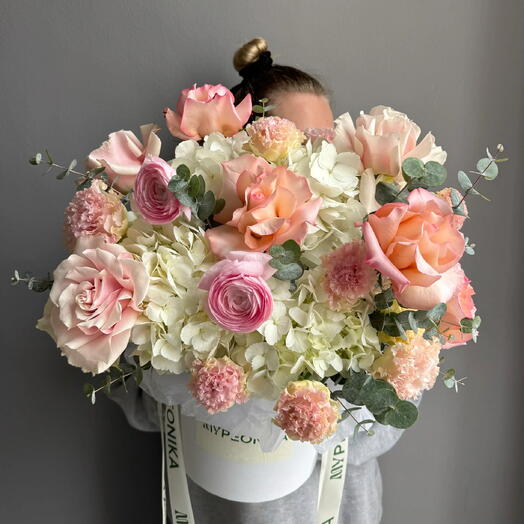 FLOWER BOX "CLOUD OF PETALS"