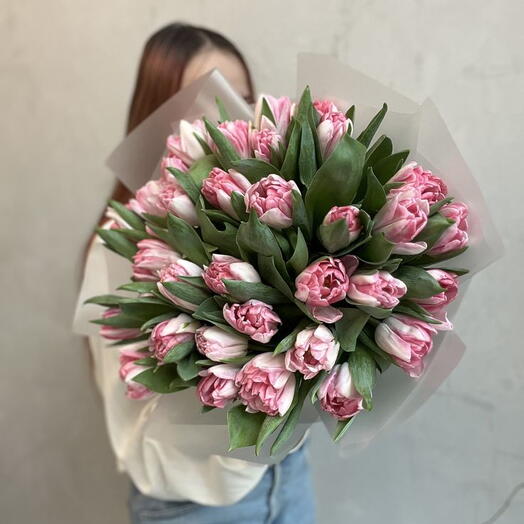 Букет из 31 тюльпана сорта Фокстрот