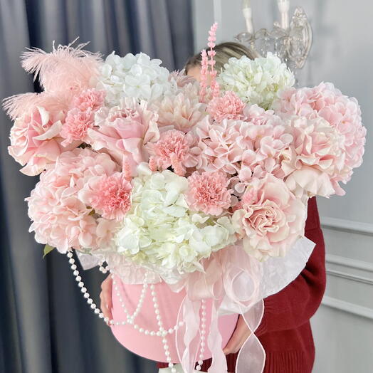 Composition "Tenderness of Flowers"