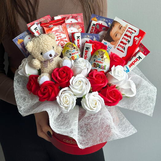 Коробочка «Мишка в Стране Киндер»