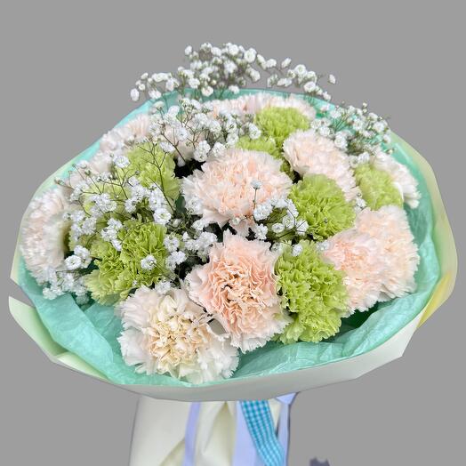 Creamy green carnation bouquet