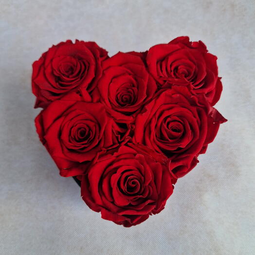 Heart ( 6 eternal roses)