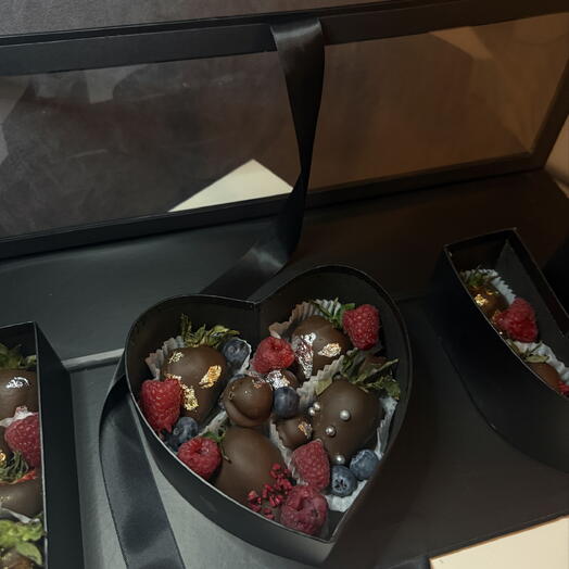 Luxury Chocolate Berry Box