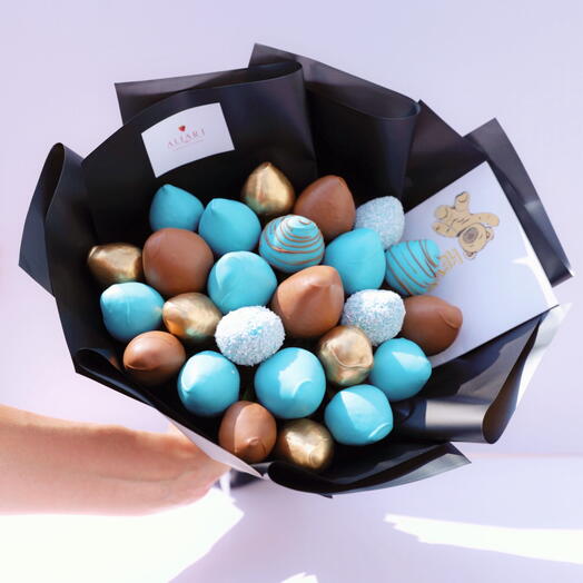 CHOCOLATE-COVERED STRAWBERRIES GIFT FOR HIM