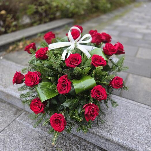 Funeral arrangements of roses