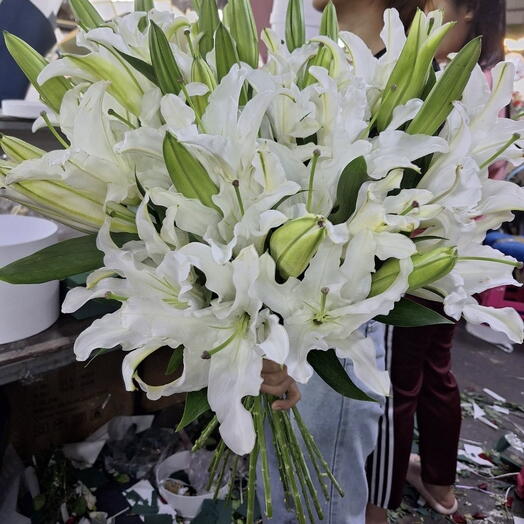 Букет лилии под ленту | 15 lilies bouquet