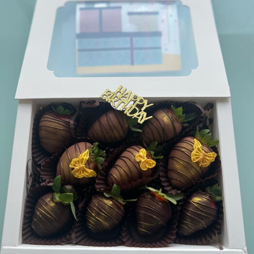 Клубника в шоколаде ко Дню Рождения