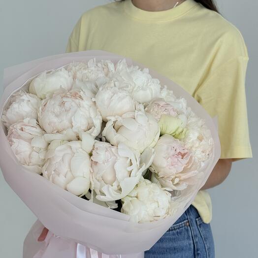 Mono bouquet from light peonies