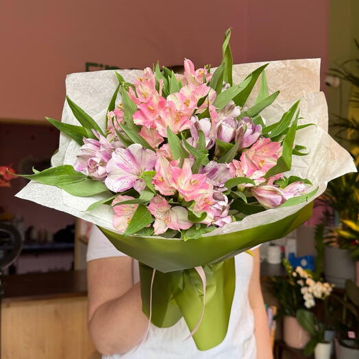 Bouquet of colorful alstroemeria