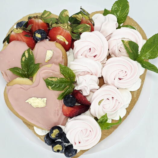 Biscuit heart cake
