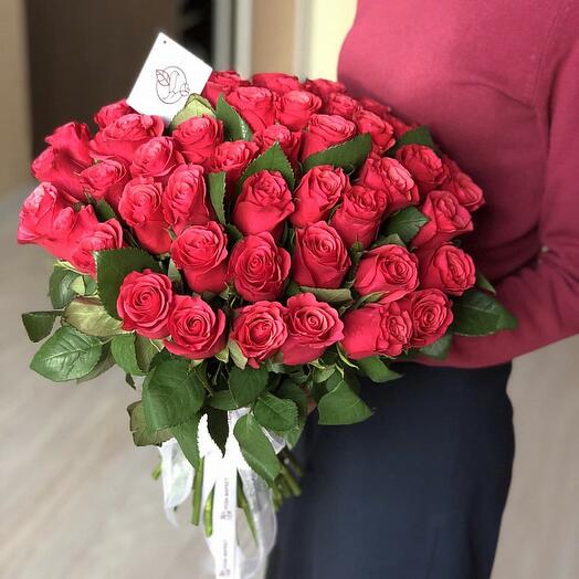 Rush bouquet of Bright roses