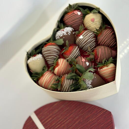 Strawberry heart S