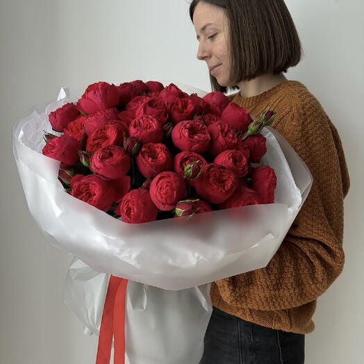 Букет из пионовидных красных роз «Red Piano»
