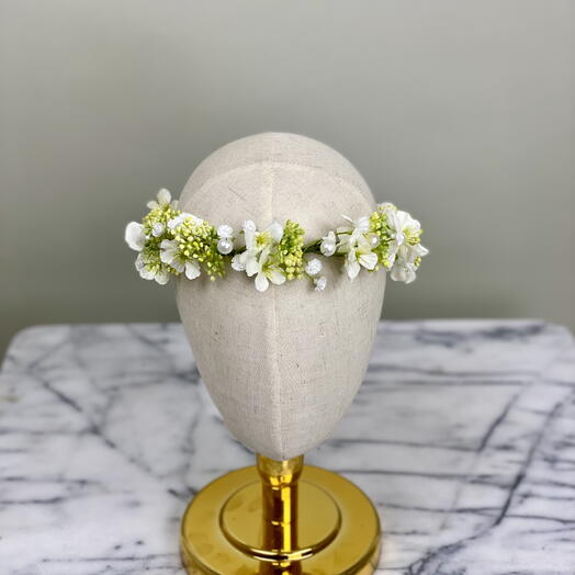 Blumenkrone mit Perlen und gelben Akzenten