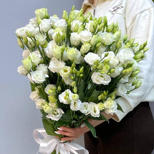 Bouquet of 21 lisianthus