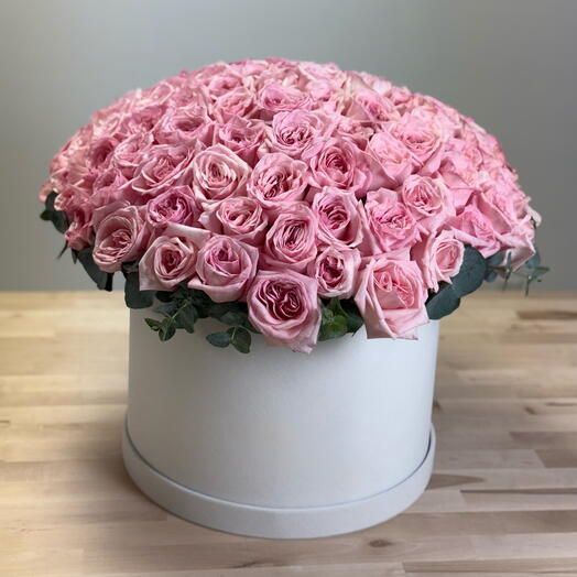 Коробка с розами «Розовая элегантность»
