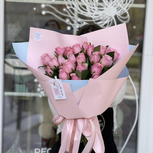 Букет розовых роз