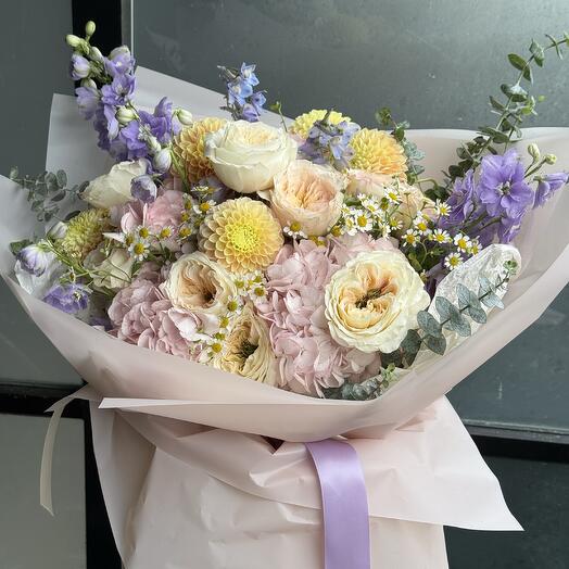 Pastel summer bouquet