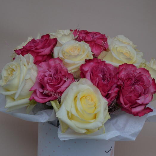 💝 Қораптағы раушандар