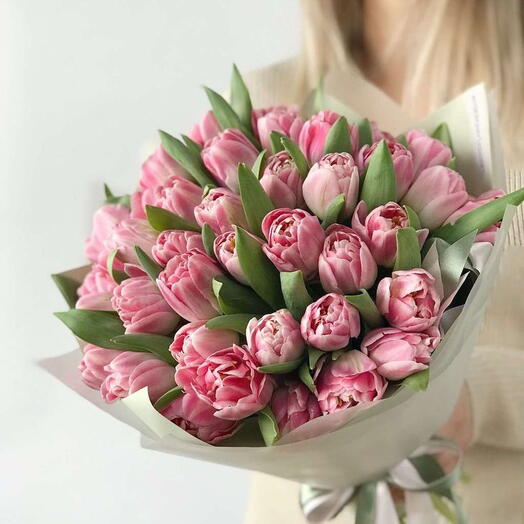 Букет 35 пионовидных тюльпанов Фокстрот