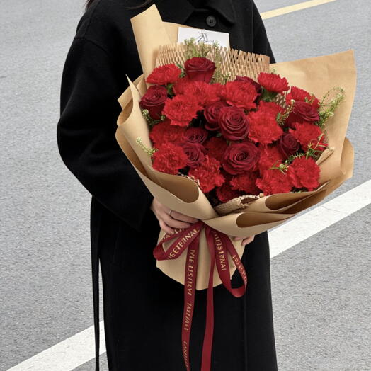 Red Rose   Carnation Statement